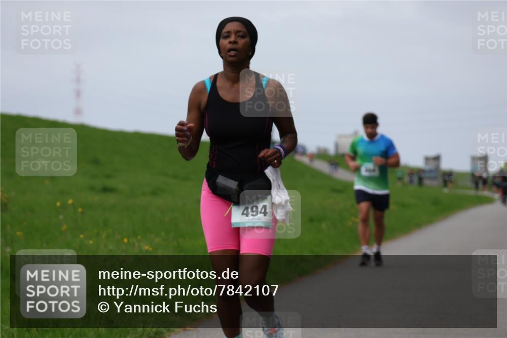 04.05.2025 - 8. Wedeler Halbmarathon Yannick Fuchs http://msf.ph/oto/7842107 04.05.2025 11:50:09 Laufen 494 meine-sportfotos.de