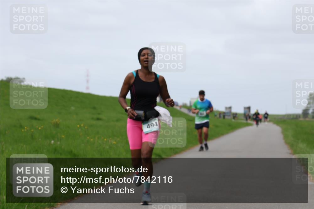 04.05.2025 - 8. Wedeler Halbmarathon Yannick Fuchs http://msf.ph/oto/7842116 04.05.2025 11:50:09 Laufen 494 meine-sportfotos.de