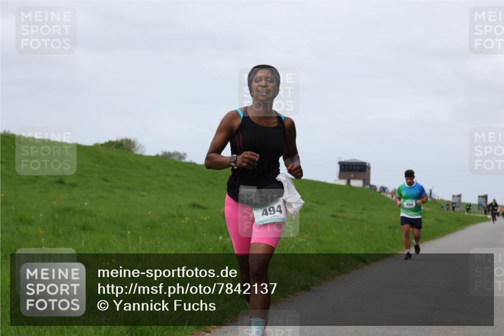 04.05.2025 - 8. Wedeler Halbmarathon Yannick Fuchs http://msf.ph/oto/7842137 04.05.2025 11:50:10 Laufen 494 meine-sportfotos.de