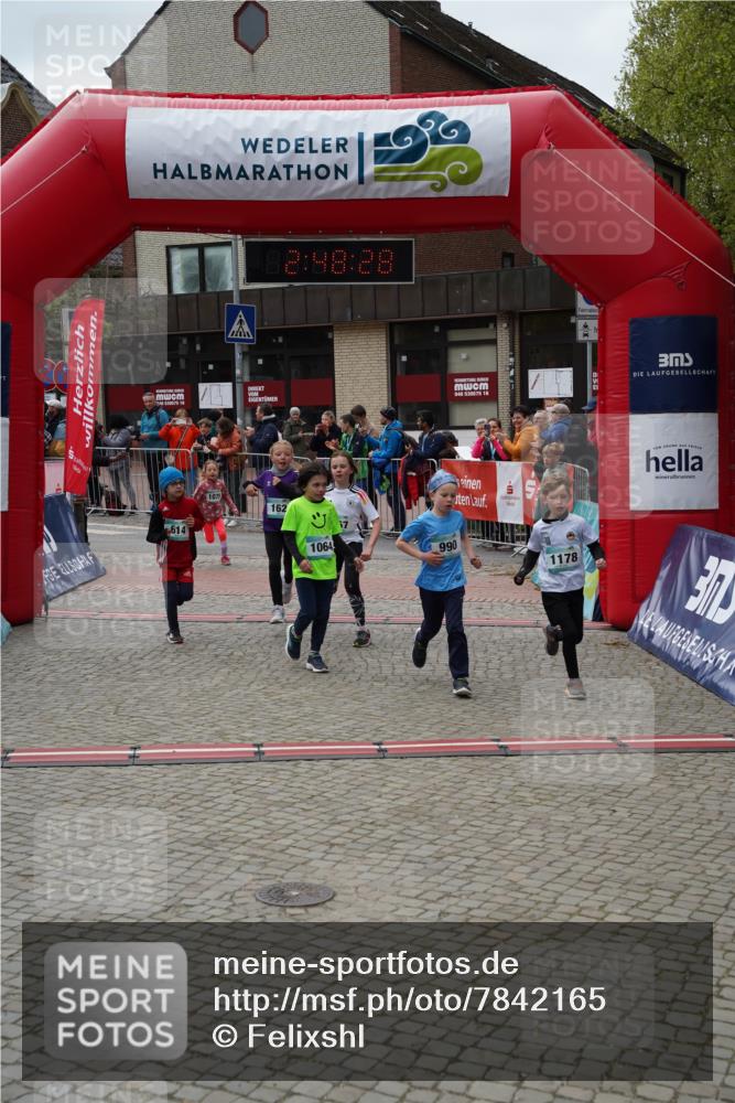 04.05.2025 - 8. Wedeler Halbmarathon Felixshl http://msf.ph/oto/7842165 04.05.2025 12:48:26 Ziel 162, 257, 614, 990, 1064, 1079, 1178 meine-sportfotos.de