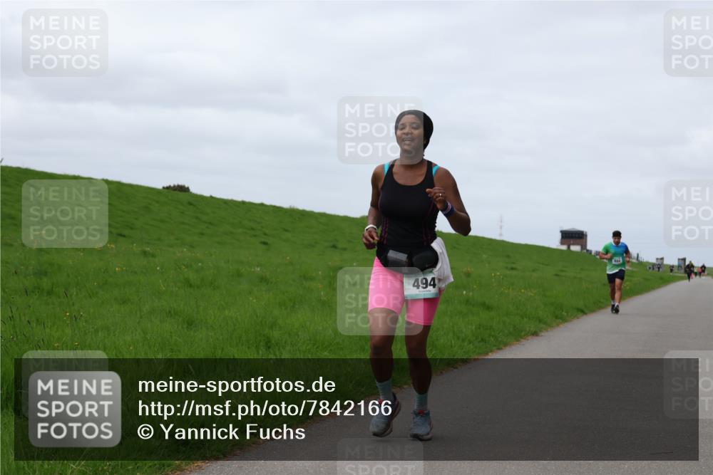04.05.2025 - 8. Wedeler Halbmarathon Yannick Fuchs http://msf.ph/oto/7842166 04.05.2025 11:50:11 Laufen 494 meine-sportfotos.de