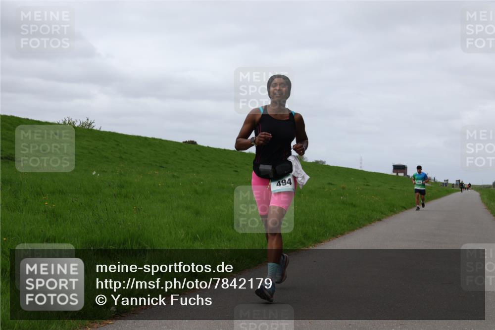 04.05.2025 - 8. Wedeler Halbmarathon Yannick Fuchs http://msf.ph/oto/7842179 04.05.2025 11:50:12 Laufen 494 meine-sportfotos.de