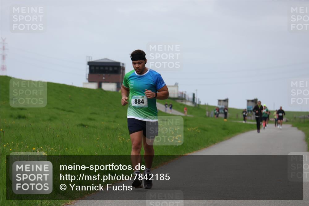 04.05.2025 - 8. Wedeler Halbmarathon Yannick Fuchs http://msf.ph/oto/7842185 04.05.2025 11:50:13 Laufen 884 meine-sportfotos.de