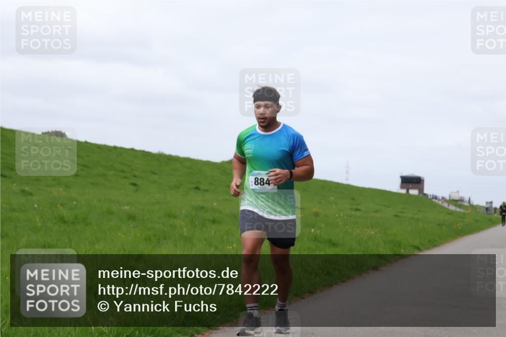 04.05.2025 - 8. Wedeler Halbmarathon Yannick Fuchs http://msf.ph/oto/7842222 04.05.2025 11:50:19 Laufen 884 meine-sportfotos.de