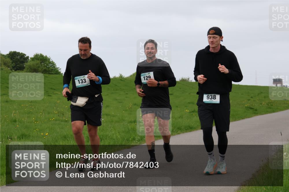 04.05.2025 - 8. Wedeler Halbmarathon Lena Gebhardt http://msf.ph/oto/7842403 04.05.2025 12:12:05 Laufen 133, 129, 938 meine-sportfotos.de
