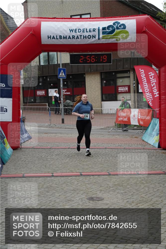 04.05.2025 - 8. Wedeler Halbmarathon Felixshl http://msf.ph/oto/7842655 04.05.2025 12:56:17 Ziel 134 meine-sportfotos.de