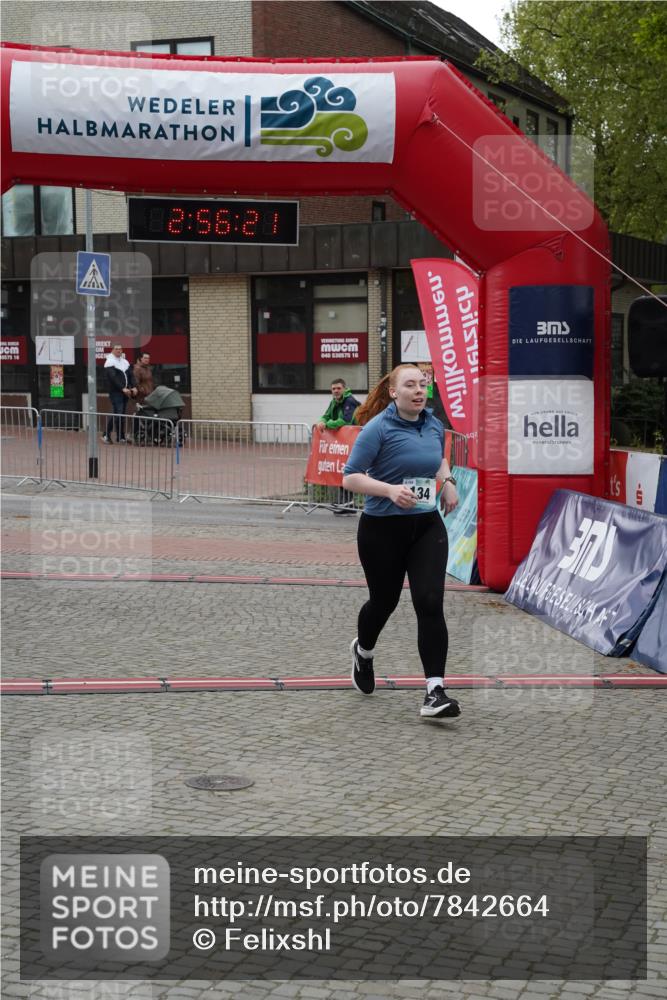 04.05.2025 - 8. Wedeler Halbmarathon Felixshl http://msf.ph/oto/7842664 04.05.2025 12:56:18 Ziel 134 meine-sportfotos.de