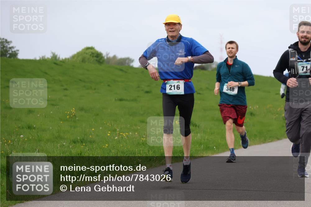 04.05.2025 - 8. Wedeler Halbmarathon Lena Gebhardt http://msf.ph/oto/7843026 04.05.2025 11:48:08 Laufen  meine-sportfotos.de