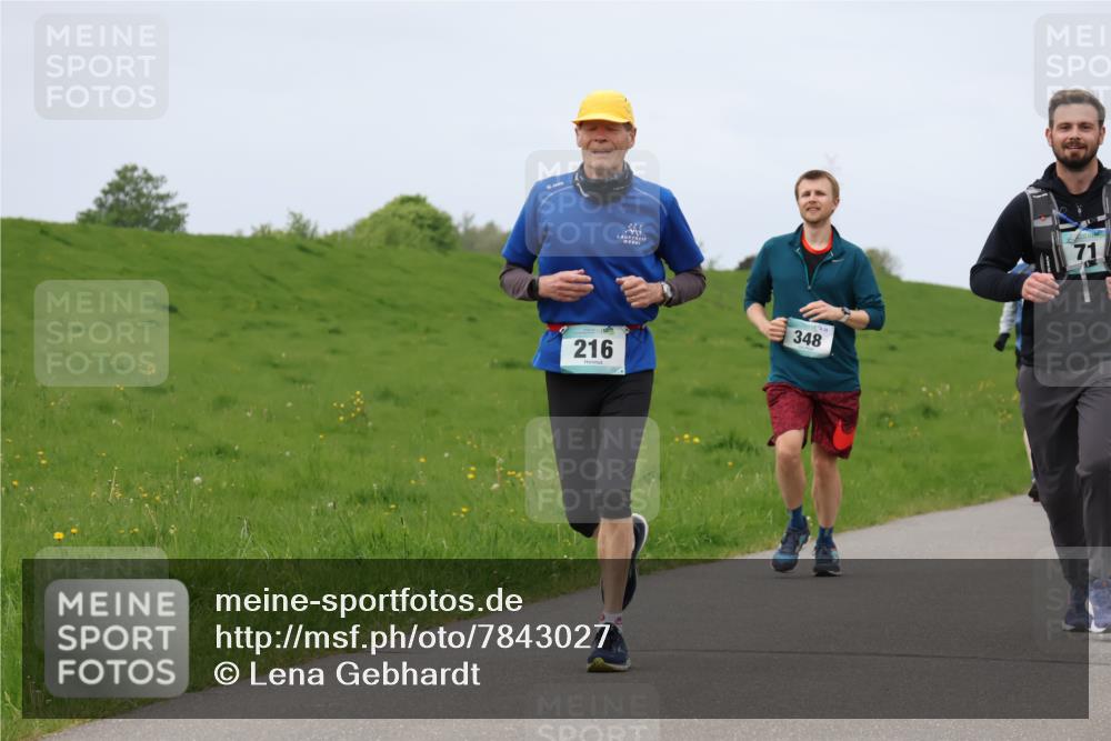 04.05.2025 - 8. Wedeler Halbmarathon Lena Gebhardt http://msf.ph/oto/7843027 04.05.2025 11:48:08 Laufen  meine-sportfotos.de