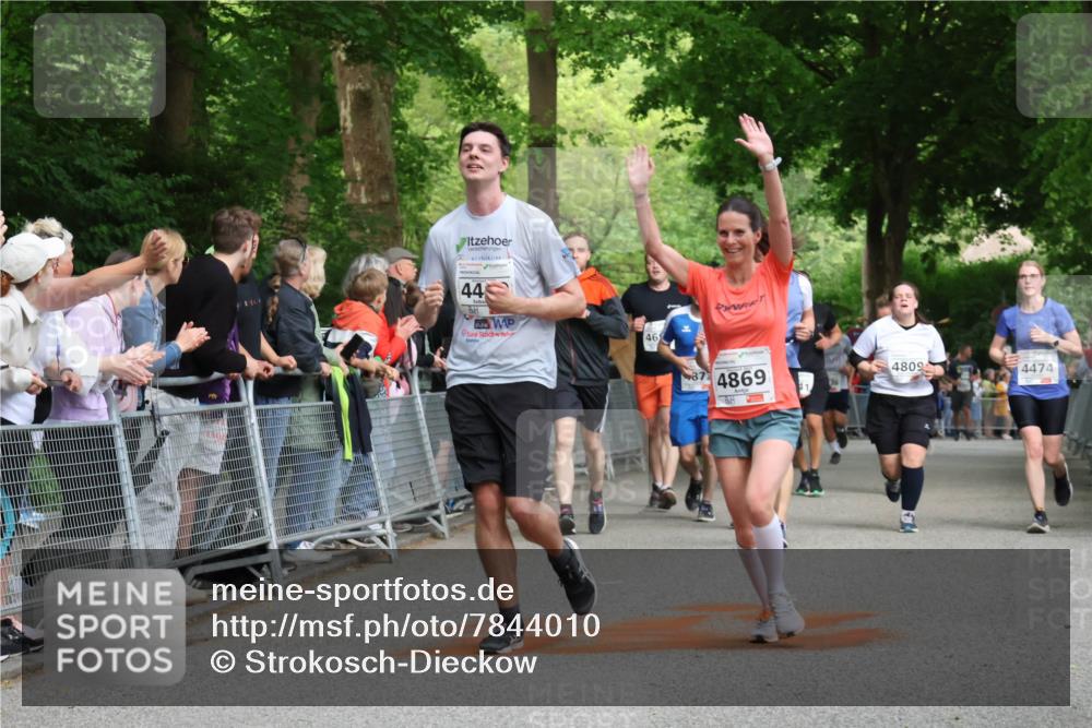 17.05.2025 - Störlauf Strokosch-Dieckow http://msf.ph/oto/7844010 17.05.2025 18:59:37 Ziel 44, 46, 874869, 1, 4809, 4474 meine-sportfotos.de