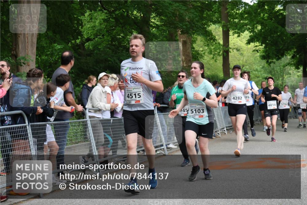 17.05.2025 - Störlauf Strokosch-Dieckow http://msf.ph/oto/7844137 17.05.2025 19:00:32 Ziel 4515, 145, 5103, 4282, 315, 4814, 5278, 4650 meine-sportfotos.de