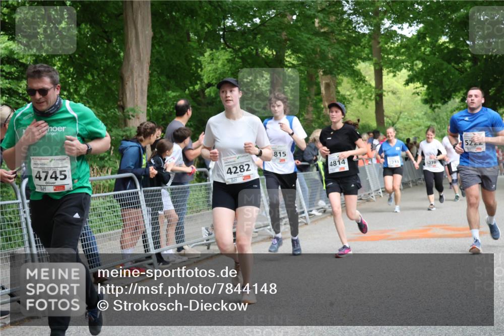 17.05.2025 - Störlauf Strokosch-Dieckow http://msf.ph/oto/7844148 17.05.2025 19:00:35 Ziel 2025, 4745, 4282, 815, 4814, 5214, 5278, 522 meine-sportfotos.de