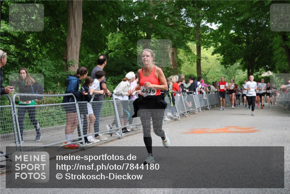 17.05.2025 - Störlauf Strokosch-Dieckow http://msf.ph/oto/7844180 17.05.2025 19:00:48 Ziel 4629, 5173, 4205 meine-sportfotos.de