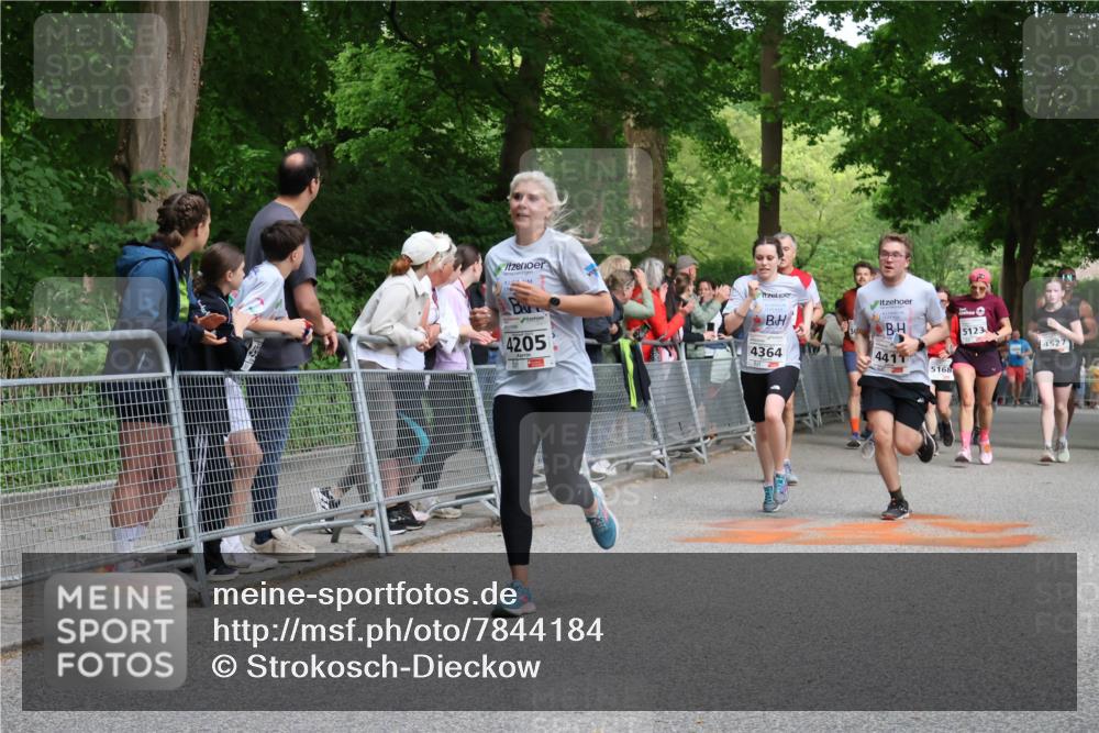 17.05.2025 - Störlauf Strokosch-Dieckow http://msf.ph/oto/7844184 17.05.2025 19:00:51 Ziel 4205, 4364, 4411, 5168, 5123, 4527 meine-sportfotos.de