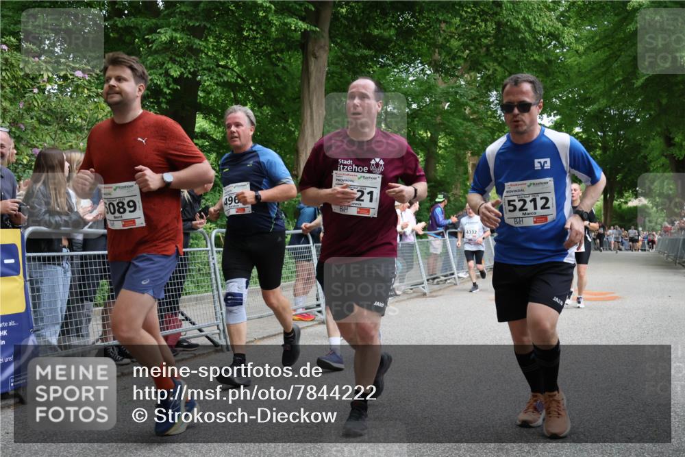 17.05.2025 - Störlauf Strokosch-Dieckow http://msf.ph/oto/7844222 17.05.2025 19:01:00 Ziel 5089, 496, 21, 4332, 2025, 5212 meine-sportfotos.de