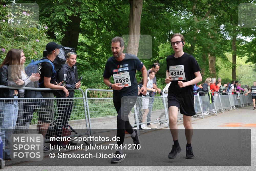 17.05.2025 - Störlauf Strokosch-Dieckow http://msf.ph/oto/7844270 17.05.2025 19:01:18 Ziel 4939, 4346, 5202 meine-sportfotos.de