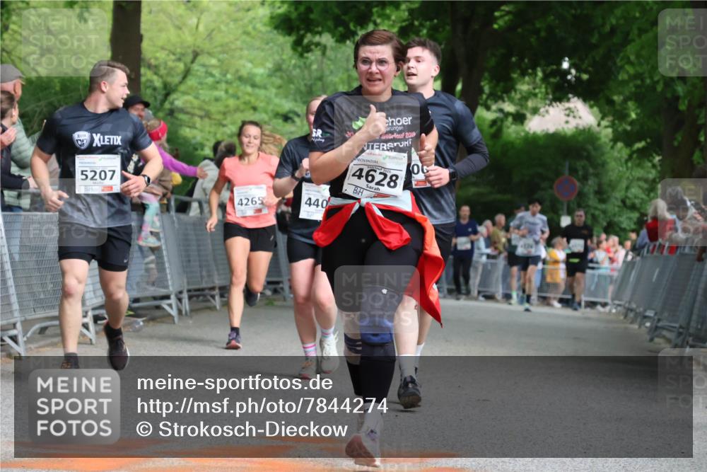 17.05.2025 - Störlauf Strokosch-Dieckow http://msf.ph/oto/7844274 17.05.2025 19:01:21 Ziel 5207, 4265, 440, 2019, 2025, 4628, 6806 meine-sportfotos.de