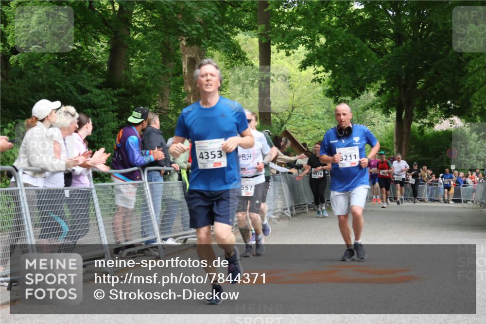 17.05.2025 - Störlauf Strokosch-Dieckow http://msf.ph/oto/7844371 17.05.2025 19:02:11 Ziel 4353, 4378, 5211, 557 meine-sportfotos.de
