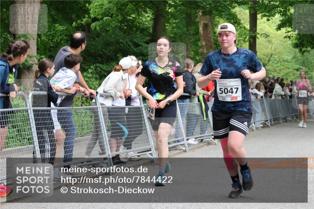17.05.2025 - Störlauf Strokosch-Dieckow http://msf.ph/oto/7844422 17.05.2025 19:02:35 Ziel 28, 5047, 5059 meine-sportfotos.de