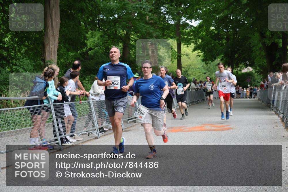 17.05.2025 - Störlauf Strokosch-Dieckow http://msf.ph/oto/7844486 17.05.2025 19:03:00 Ziel 63, 4868, 5132, 4780 meine-sportfotos.de