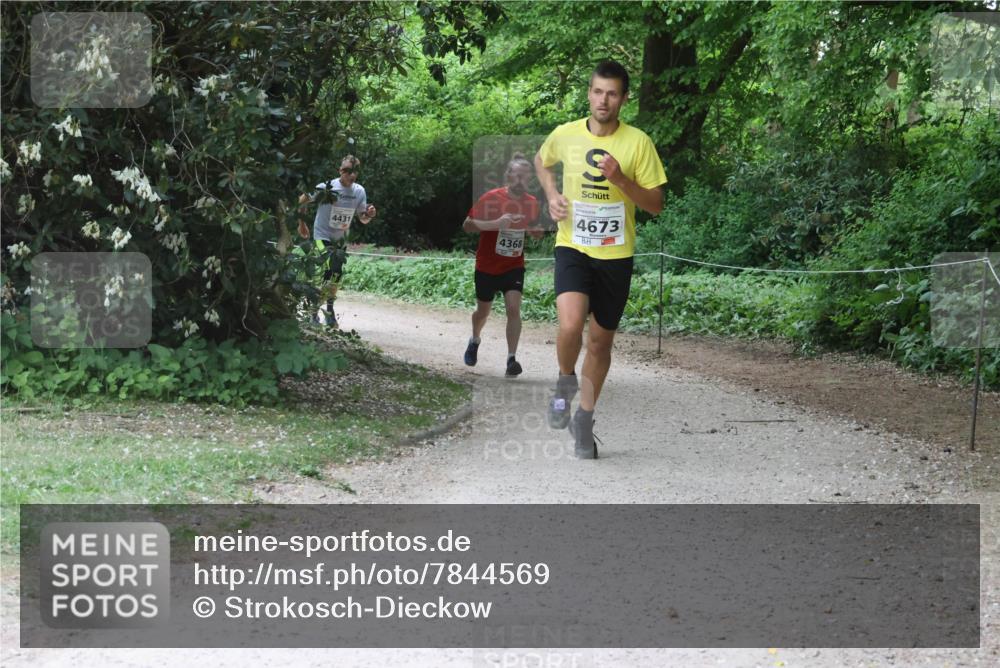 17.05.2025 - Störlauf Strokosch-Dieckow http://msf.ph/oto/7844569 17.05.2025 18:52:16 Laufen 4431, 4368, 4673 meine-sportfotos.de