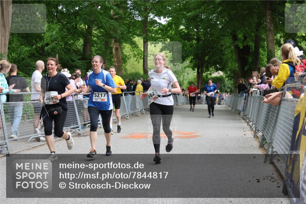 17.05.2025 - Störlauf Strokosch-Dieckow http://msf.ph/oto/7844817 17.05.2025 19:05:49 Ziel 500, 5217, 469, 982 meine-sportfotos.de