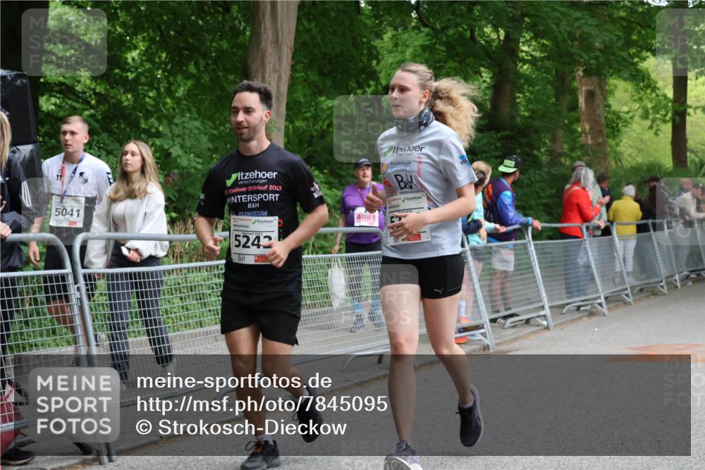 17.05.2025 - Störlauf Strokosch-Dieckow http://msf.ph/oto/7845095 17.05.2025 19:08:43 Ziel 5041, 2019, 2025, 5242, 4081 meine-sportfotos.de