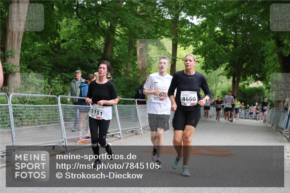 17.05.2025 - Störlauf Strokosch-Dieckow http://msf.ph/oto/7845105 17.05.2025 19:08:52 Ziel 5151, 29, 4660, 4422 meine-sportfotos.de