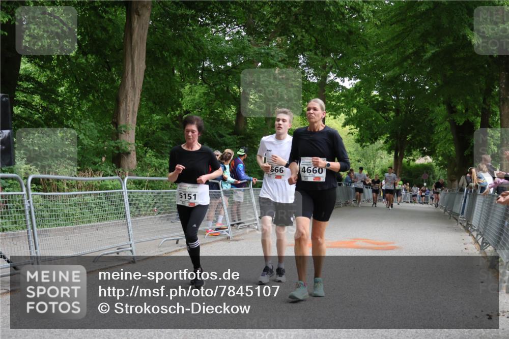 17.05.2025 - Störlauf Strokosch-Dieckow http://msf.ph/oto/7845107 17.05.2025 19:08:53 Ziel 5151, 566, 4660 meine-sportfotos.de