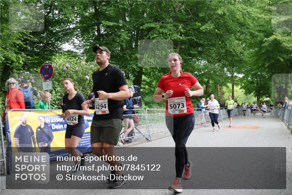 17.05.2025 - Störlauf Strokosch-Dieckow http://msf.ph/oto/7845122 17.05.2025 19:09:10 Ziel 4924, 4294, 5073, 4539, 4646 meine-sportfotos.de