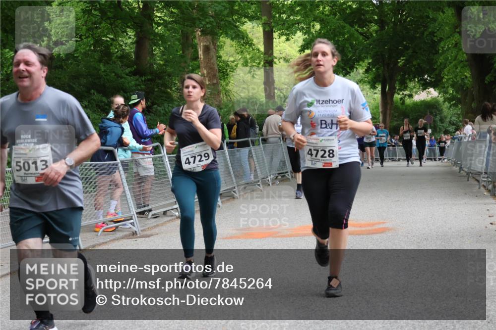 17.05.2025 - Störlauf Strokosch-Dieckow http://msf.ph/oto/7845264 17.05.2025 19:10:32 Ziel 5013, 4729, 4728 meine-sportfotos.de