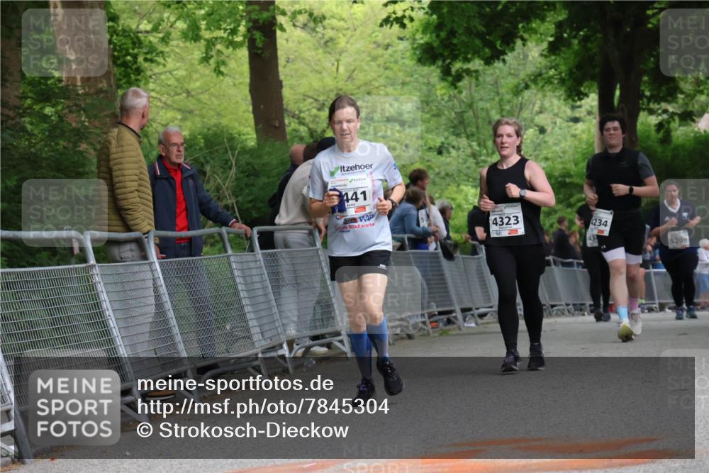 17.05.2025 - Störlauf Strokosch-Dieckow http://msf.ph/oto/7845304 17.05.2025 19:11:03 Ziel 441, 4323, 4234, 5209 meine-sportfotos.de