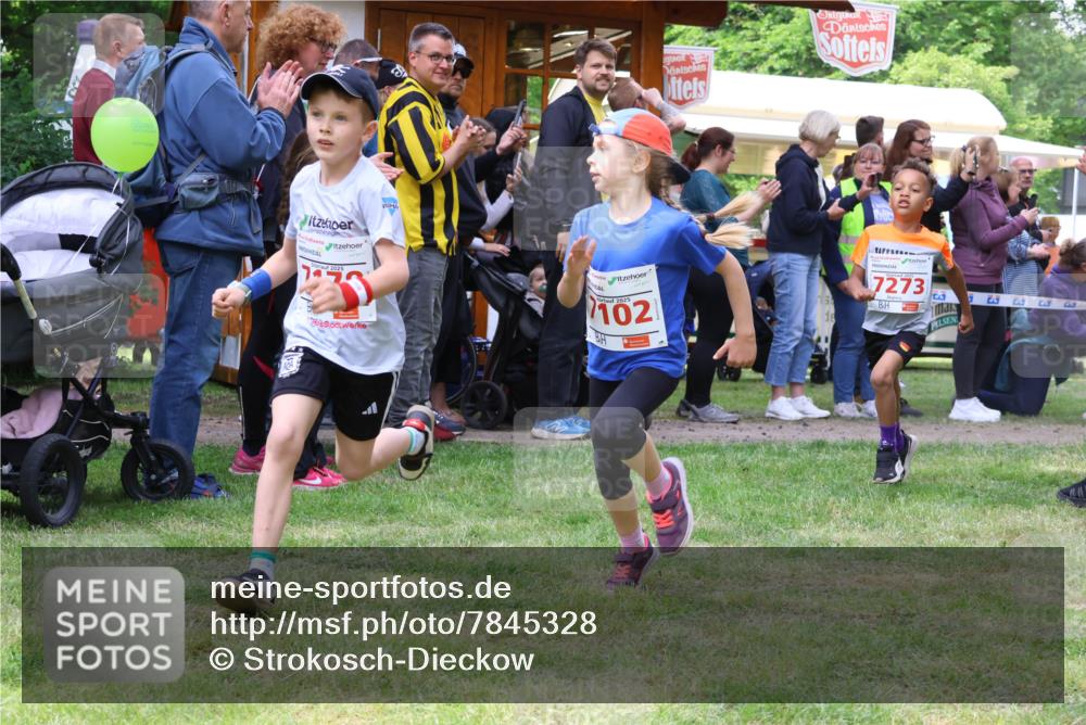 17.05.2025 - Störlauf Strokosch-Dieckow http://msf.ph/oto/7845328 17.05.2025 13:02:09 Laufen 2025, 2025, 102, 10, 7273, 16, 16 meine-sportfotos.de