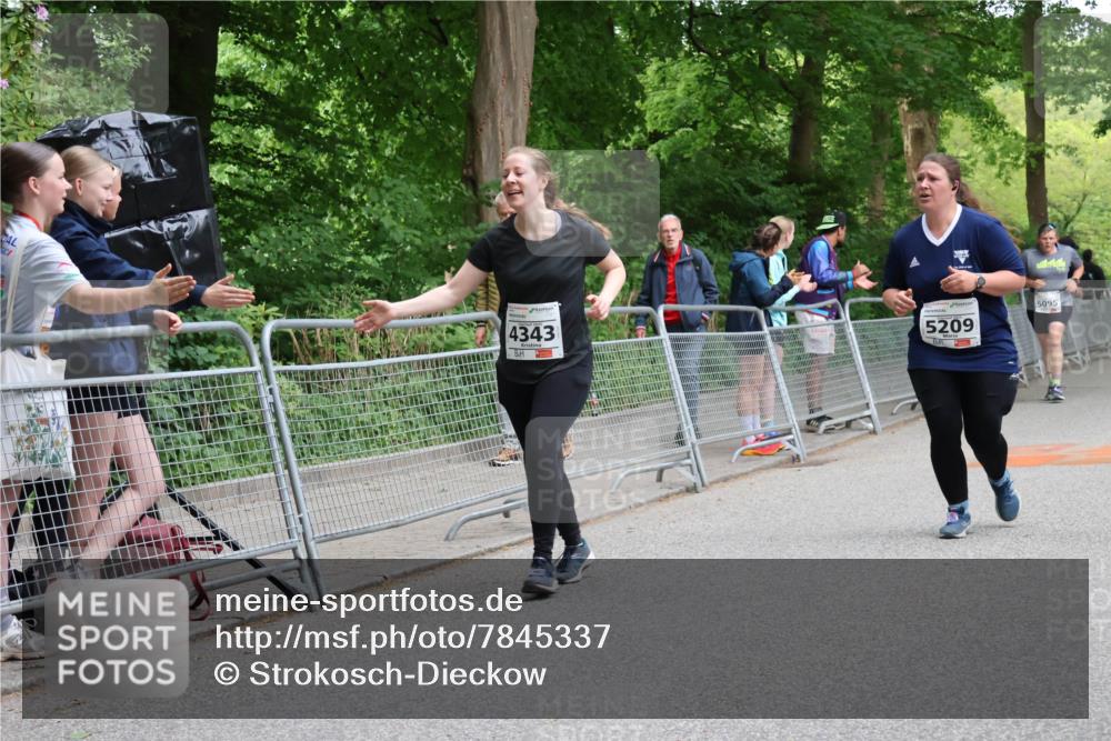 17.05.2025 - Störlauf Strokosch-Dieckow http://msf.ph/oto/7845337 17.05.2025 19:11:18 Ziel 4343, 5209, 5095 meine-sportfotos.de