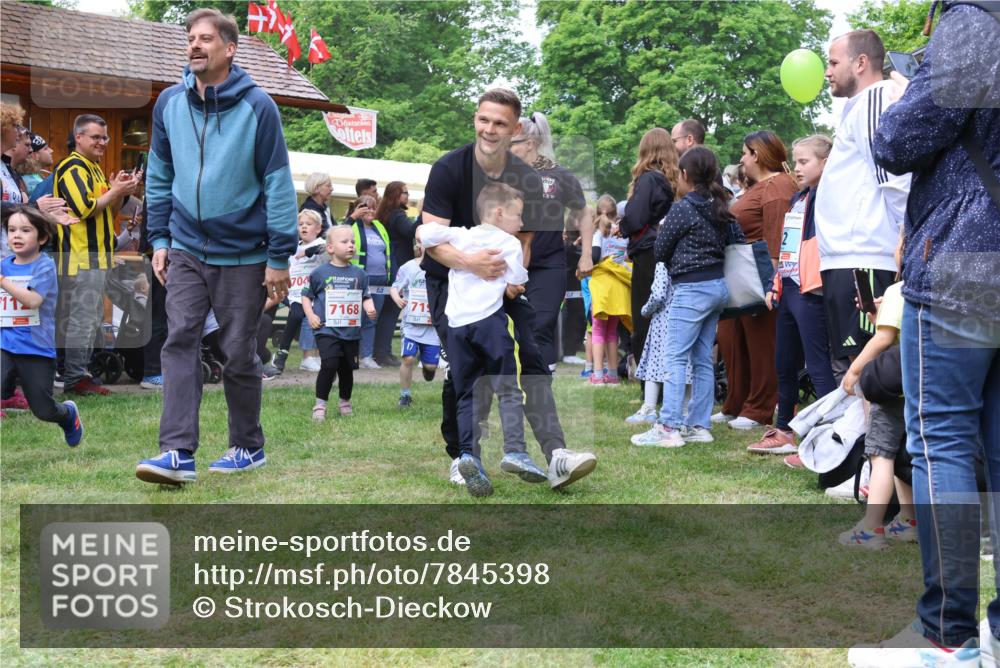 17.05.2025 - Störlauf Strokosch-Dieckow http://msf.ph/oto/7845398 17.05.2025 13:02:34 Laufen 11, 704, 7168, 71 meine-sportfotos.de