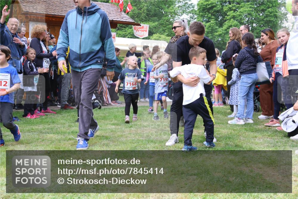 17.05.2025 - Störlauf Strokosch-Dieckow http://msf.ph/oto/7845414 17.05.2025 13:02:34 Laufen 31, 12, 145, 7191, 7168 meine-sportfotos.de