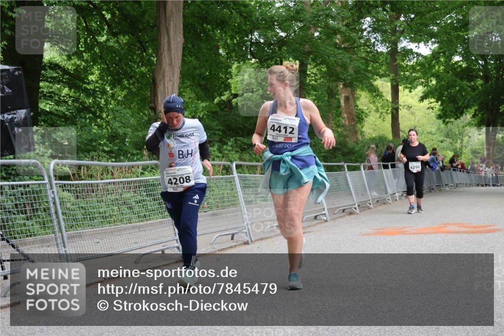 17.05.2025 - Störlauf Strokosch-Dieckow http://msf.ph/oto/7845479 17.05.2025 19:13:58 Ziel 4208, 4412, 4290 meine-sportfotos.de