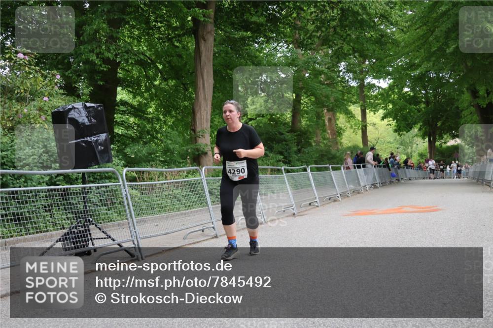 17.05.2025 - Störlauf Strokosch-Dieckow http://msf.ph/oto/7845492 17.05.2025 19:14:03 Ziel 4290 meine-sportfotos.de