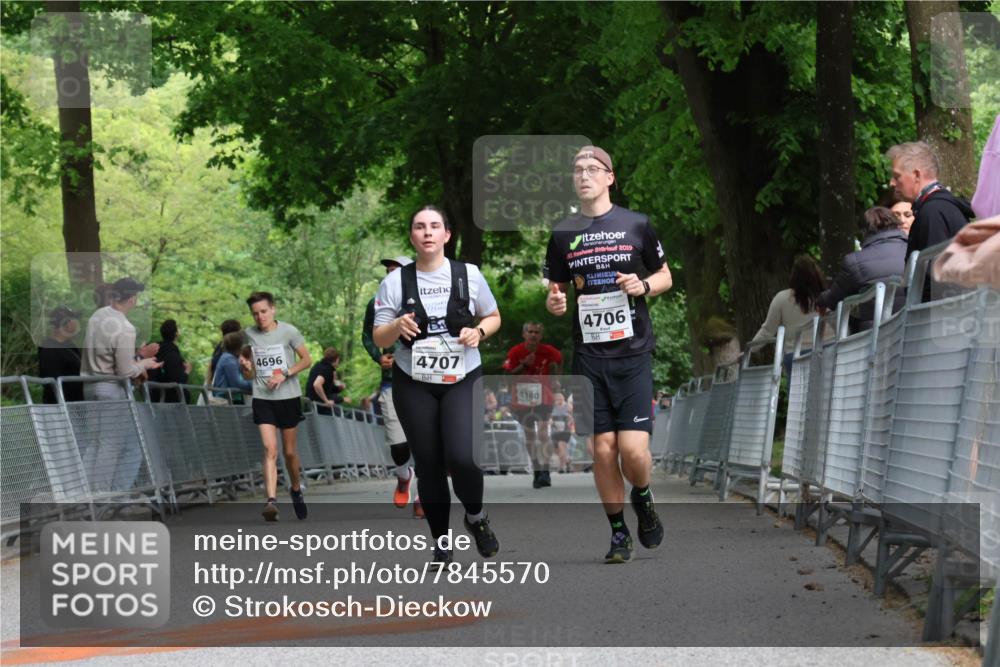 17.05.2025 - Störlauf Strokosch-Dieckow http://msf.ph/oto/7845570 17.05.2025 19:16:01 Ziel 10, 2019, 4696, 4707, 4180, 4706 meine-sportfotos.de
