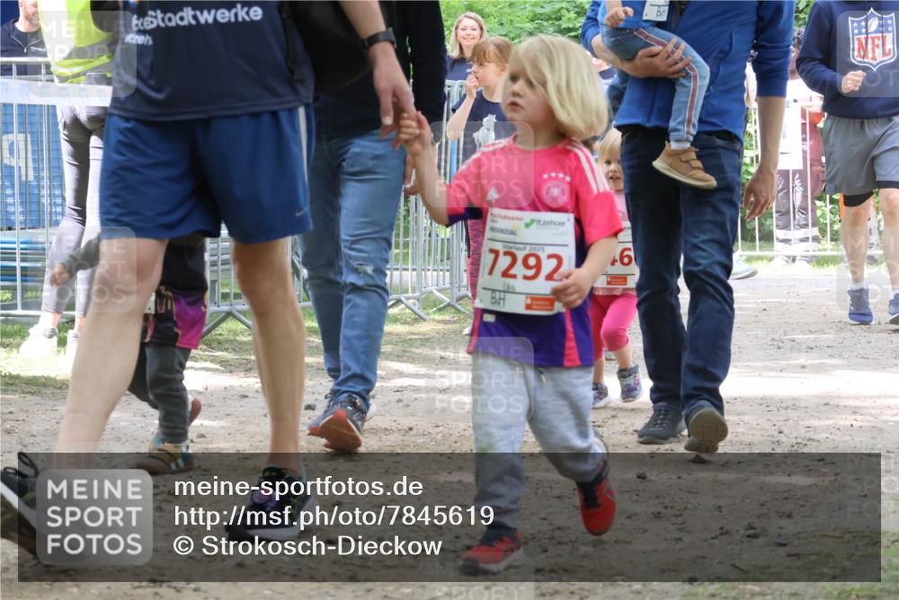 17.05.2025 - Störlauf Strokosch-Dieckow http://msf.ph/oto/7845619 17.05.2025 13:06:07 Laufen 7292, 6 meine-sportfotos.de