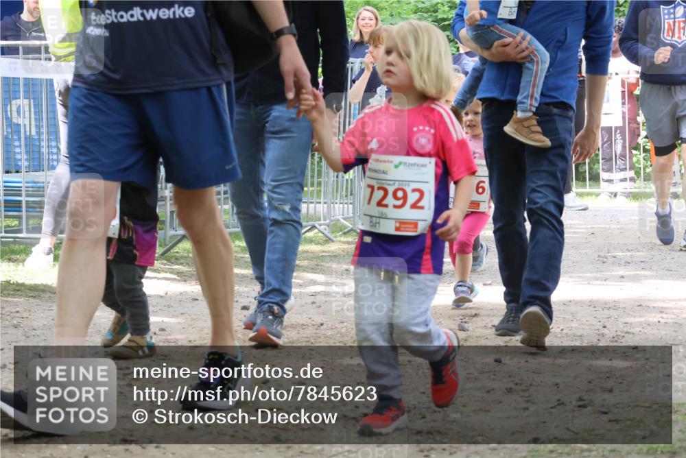 17.05.2025 - Störlauf Strokosch-Dieckow http://msf.ph/oto/7845623 17.05.2025 13:06:08 Laufen 2025, 7292, 6 meine-sportfotos.de