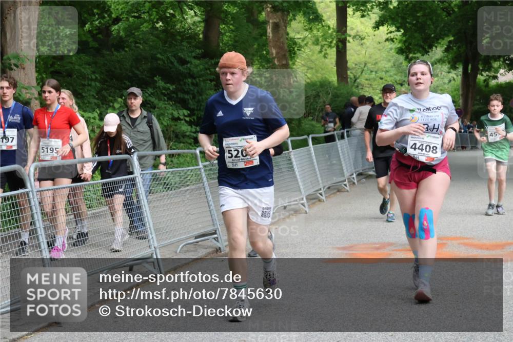 17.05.2025 - Störlauf Strokosch-Dieckow http://msf.ph/oto/7845630 17.05.2025 19:17:23 Ziel 156, 197, 5195, 520, 4408, 45 meine-sportfotos.de