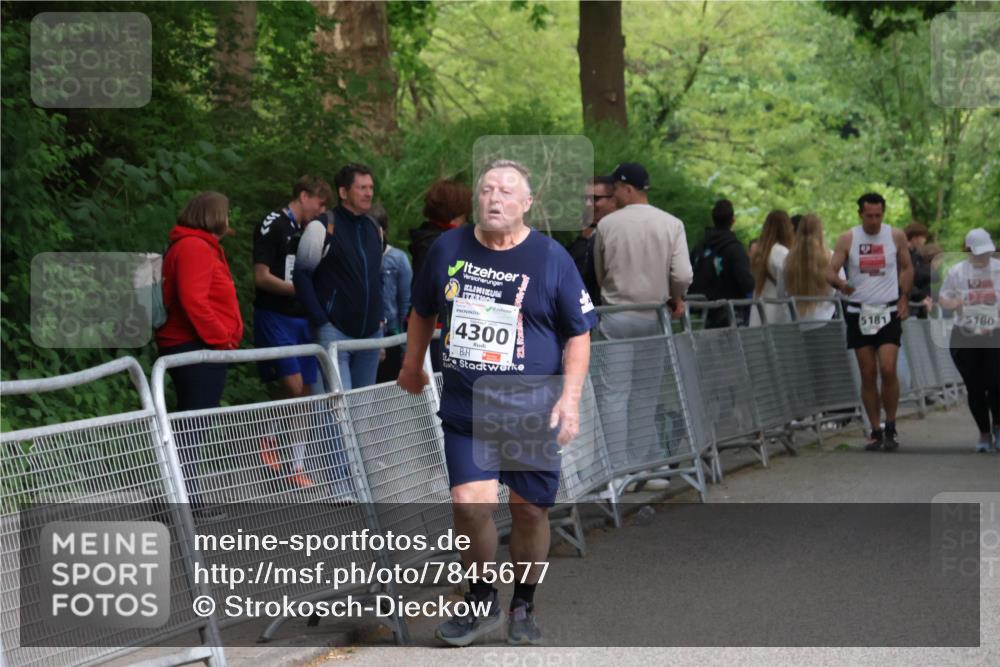 17.05.2025 - Störlauf Strokosch-Dieckow http://msf.ph/oto/7845677 17.05.2025 19:20:16 Ziel 4300, 5181, 5180 meine-sportfotos.de