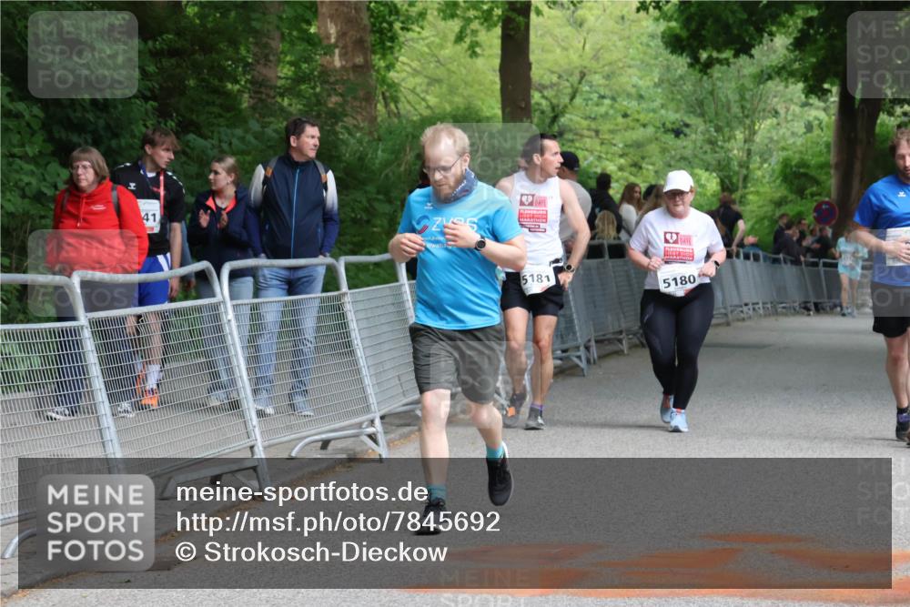 17.05.2025 - Störlauf Strokosch-Dieckow http://msf.ph/oto/7845692 17.05.2025 19:20:24 Ziel 41, 5181, 5180 meine-sportfotos.de