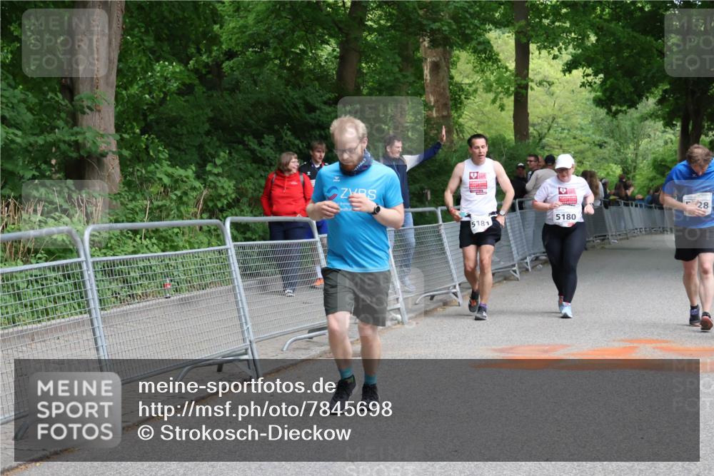 17.05.2025 - Störlauf Strokosch-Dieckow http://msf.ph/oto/7845698 17.05.2025 19:20:26 Ziel 5181, 5180, 28 meine-sportfotos.de