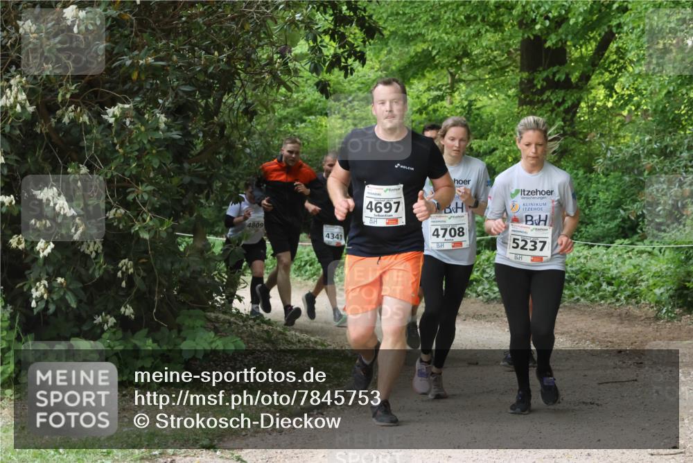 17.05.2025 - Störlauf Strokosch-Dieckow http://msf.ph/oto/7845753 17.05.2025 18:58:38 Laufen 4809, 4341, 4697, 4708, 5237 meine-sportfotos.de