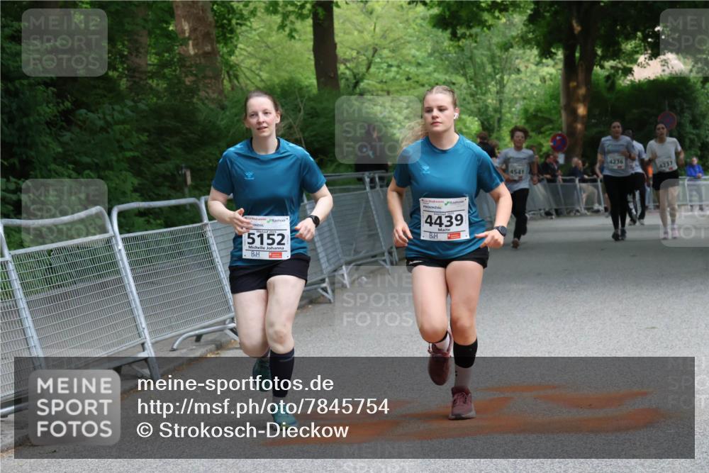 17.05.2025 - Störlauf Strokosch-Dieckow http://msf.ph/oto/7845754 17.05.2025 19:21:17 Ziel 5152, 2025, 4439, 4236, 4541, 4237 meine-sportfotos.de