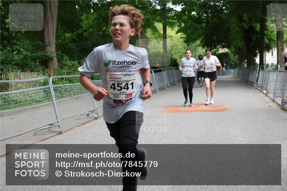 17.05.2025 - Störlauf Strokosch-Dieckow http://msf.ph/oto/7845779 17.05.2025 19:21:27 Ziel 4237, 4236, 2025, 4541 meine-sportfotos.de