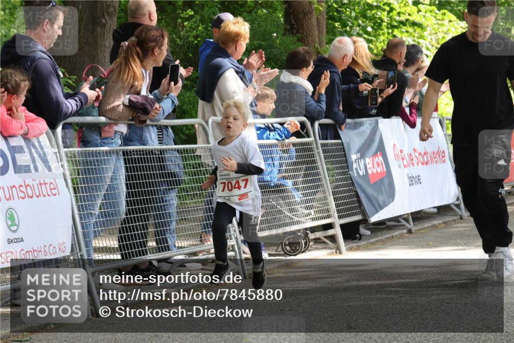 17.05.2025 - Störlauf Strokosch-Dieckow http://msf.ph/oto/7845880 17.05.2025 13:01:39 Ziel 2025, 7047 meine-sportfotos.de