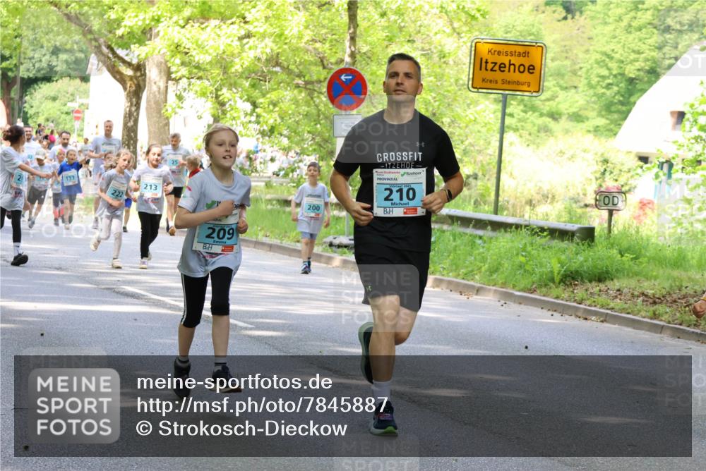 17.05.2025 - Störlauf Strokosch-Dieckow http://msf.ph/oto/7845887 17.05.2025 13:31:15 Laufen 133, 222, 213, 209, 200, 2025, 210 meine-sportfotos.de